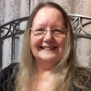 Meet your Posher, Cindy